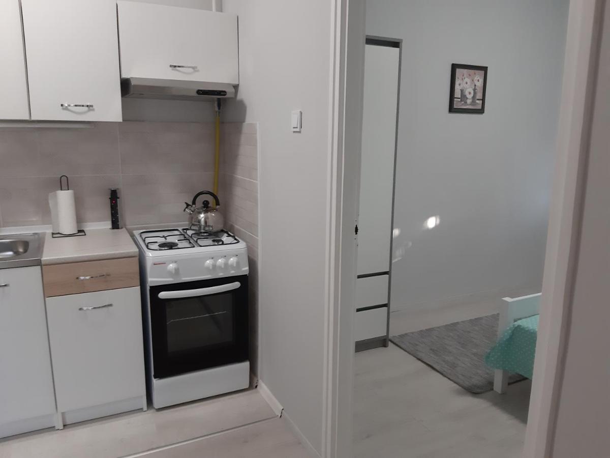 Jade Vendeghaz Apartment Pápa Exterior photo